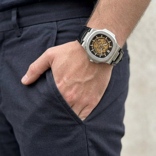 Saint Swiss Heritage – men's watch worn on wrist