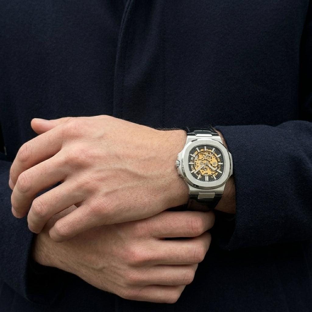 Saint Swiss Heritage – men's watch lifestyle close-up